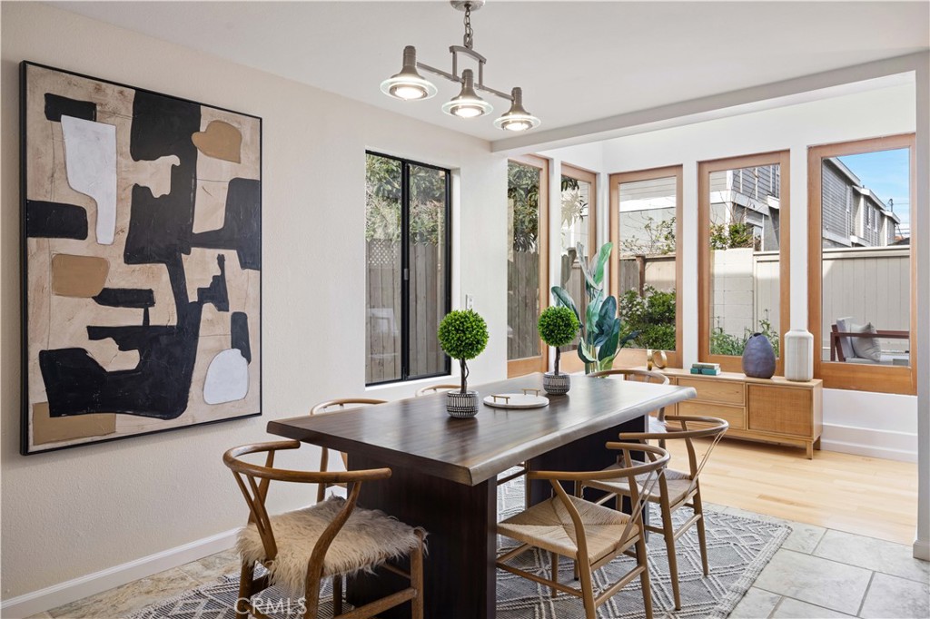 2317 Carnegie Lane, Unit B Redondo Beach, CA 90278 - Photo 3 of 34