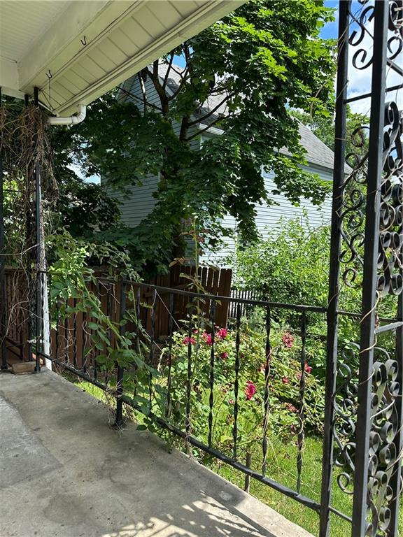 527 Carbon Street Butler, PA 16001 - Photo 16 of 19 a view of a pathway of a yard