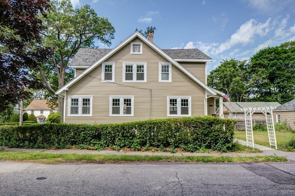 39 Willoughby Road Milton, MA 02186 - Photo 18 of 20 a house with outdoor space