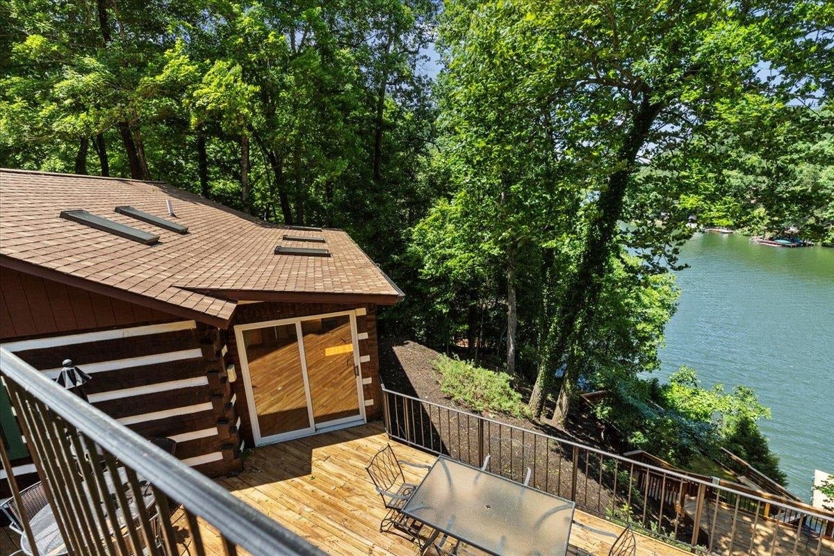 4743 Twin Coves Road Radford, VA 24141 - Photo 29 of 82 Gallery Image 29