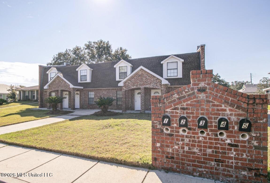 406 Russell Avenue, Unit 5 Long Beach, MS 39560 - Photo 2 of 3 IMG_1927
