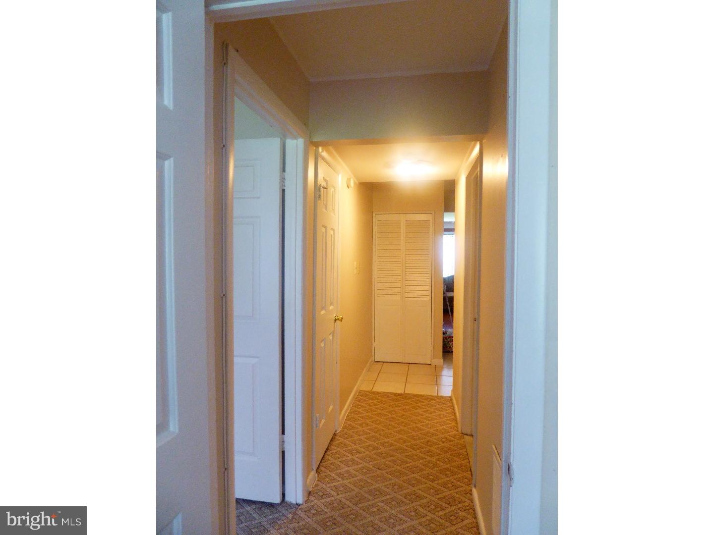 117-1 Echelon Road Voorhees, NJ 08043 - Photo 17 of 24 Hallway