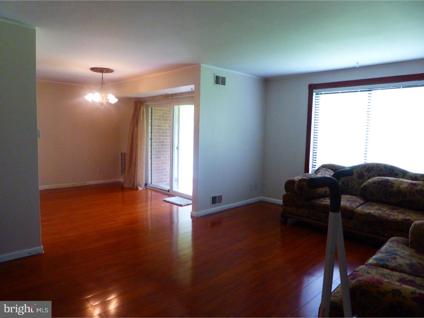 117-1 Echelon Road Voorhees, NJ 08043 - Photo 7 of 24 Living Room