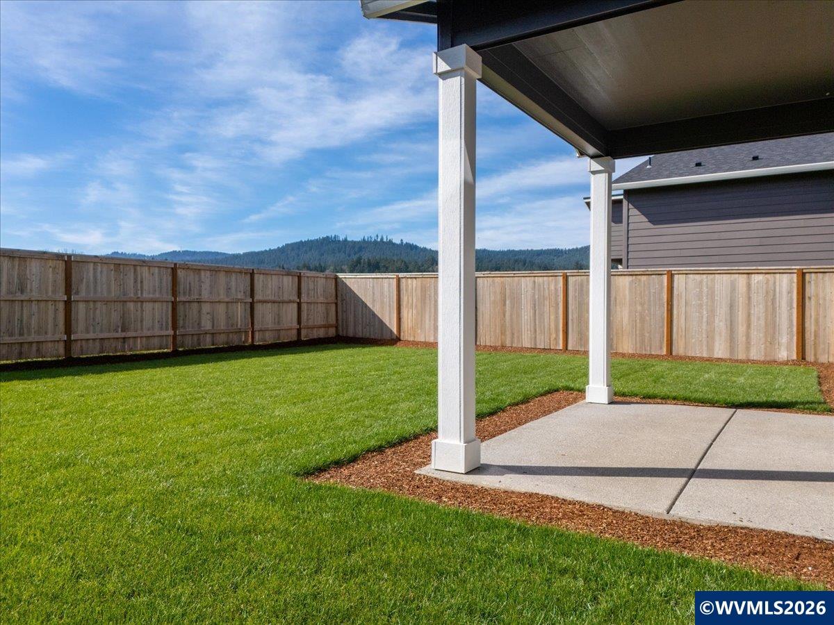 237 Northwest Newcastle Street Dallas, OR 97338 - Photo 4 of 30
