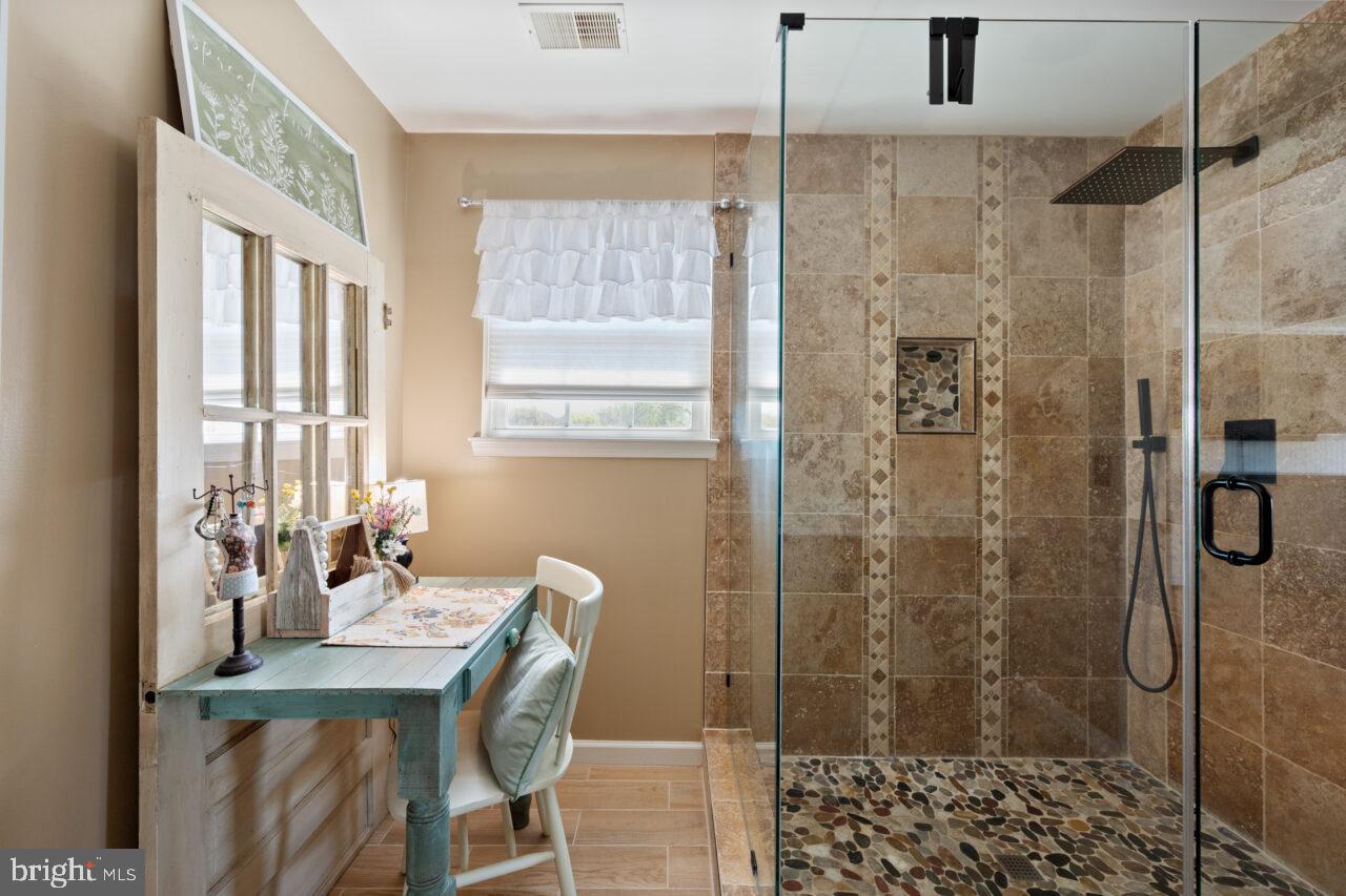 3304 Boathouse Road Warrenton, VA 20187 - Photo 28 of 65 Gallery Image 28