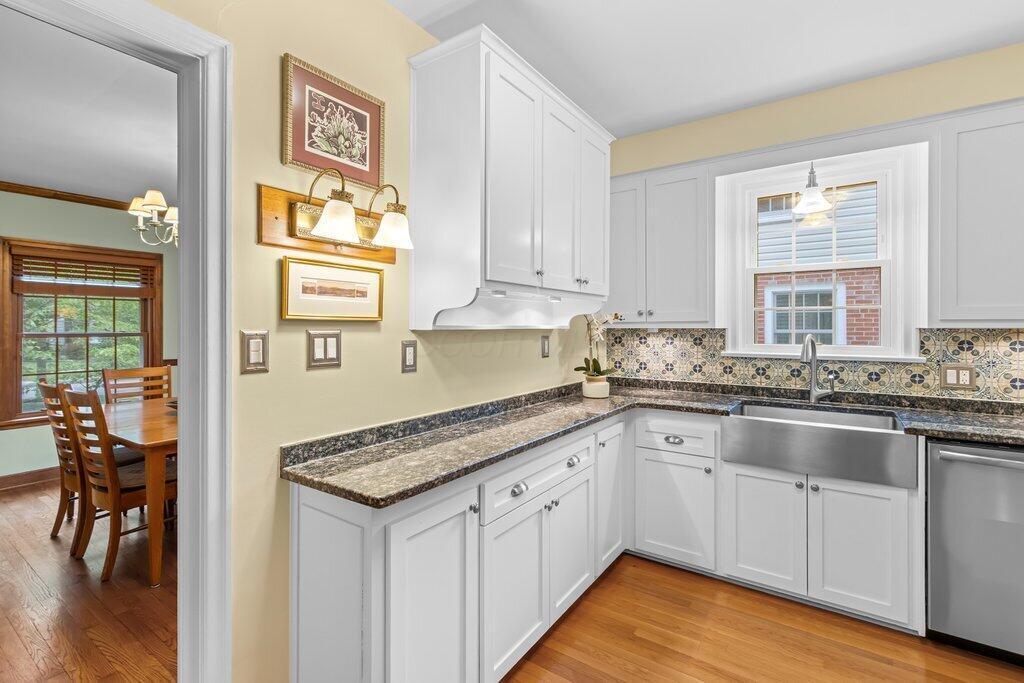 235 Fallis Road Columbus, OH 43214 - Photo 9 of 29
