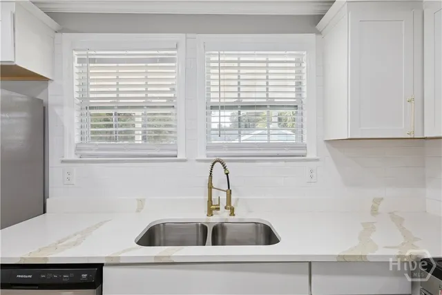 $2,175 | 1935 Causton Bluff Road, Savannah, GA 31404