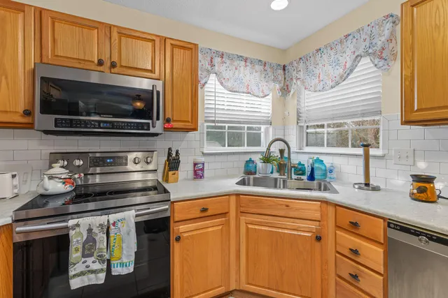 $380,000 | 1037 Cobblestone Boulevard, Summerville, SC 29486