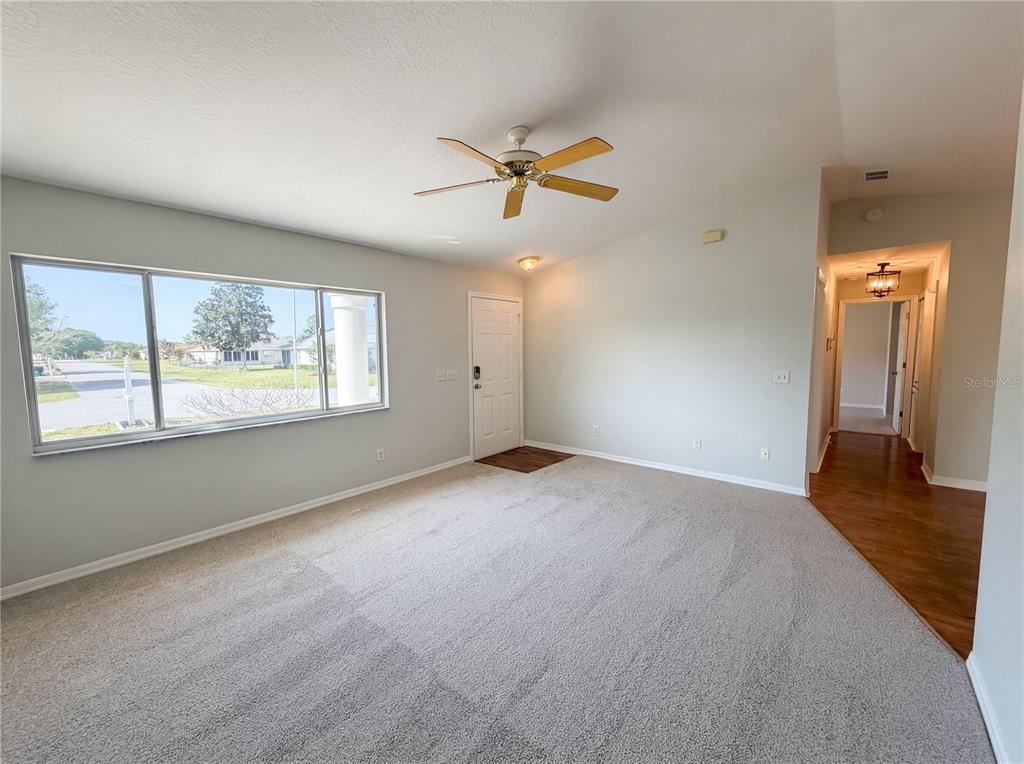 5947 Southwest 98th Street Road Ocala, FL 34476 - Photo 4 of 19