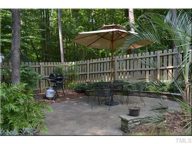 2409 Sunnystone Way Raleigh, NC 27613 - Photo 23 of 25 Patio/Deck