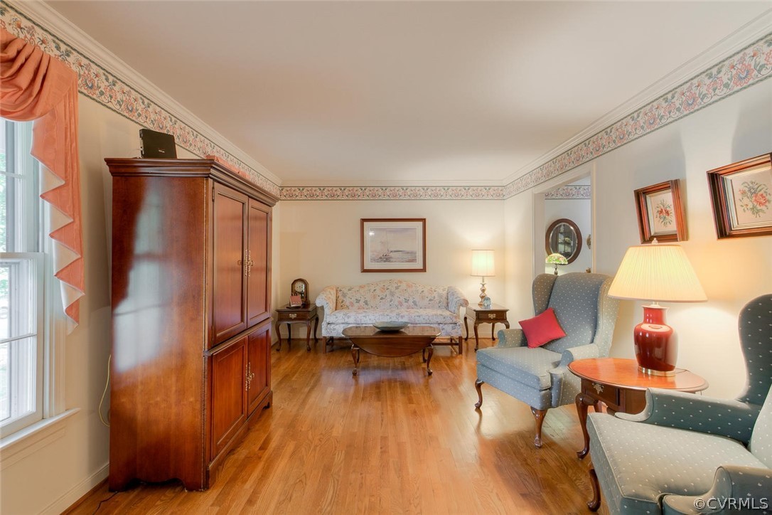 1118 Royal Ridge Road Midlothian, VA 23114 - Photo 8 of 50 Spacious Living Room