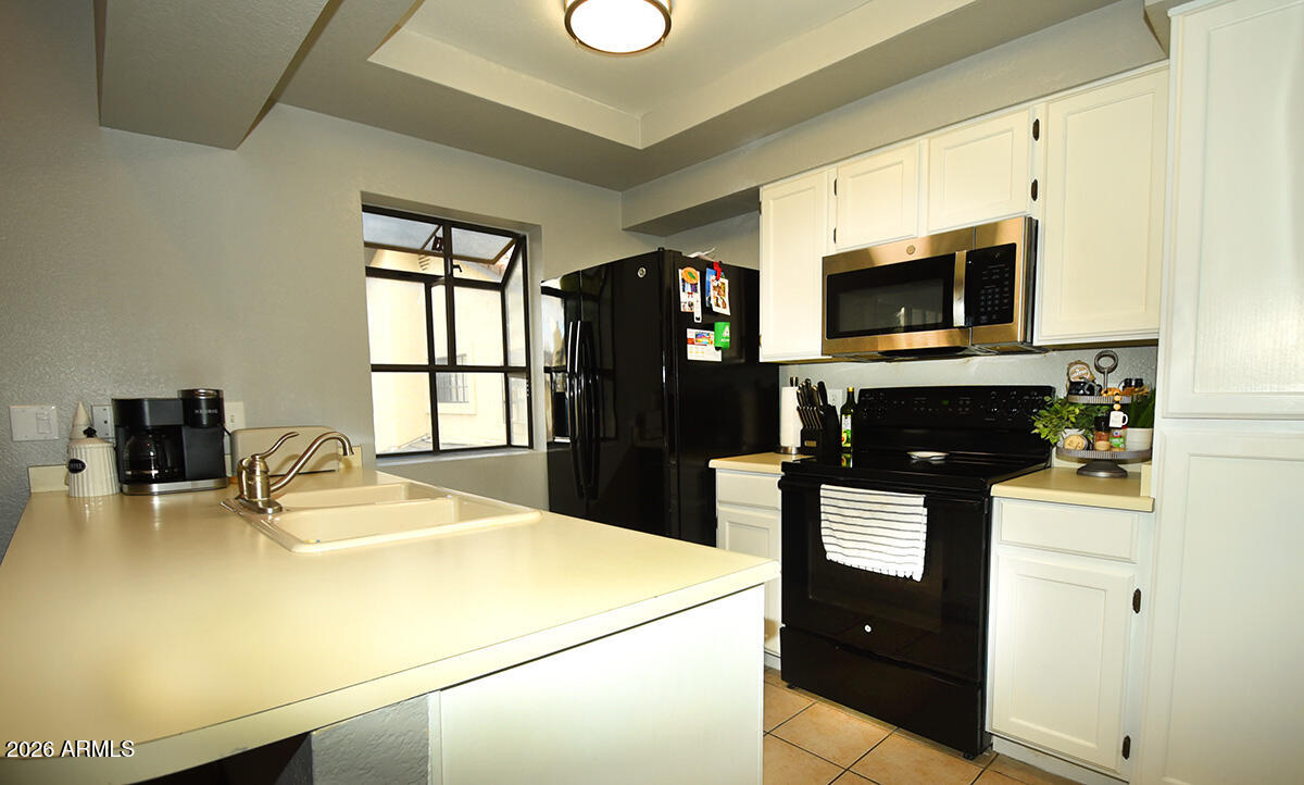 1222 West Baseline Road, Unit 224 Tempe, AZ 85283 - Photo 7 of 20 Kitchen2