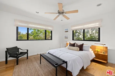 $2,095,000 | 3736 Berry Drive, Studio City, CA 91604