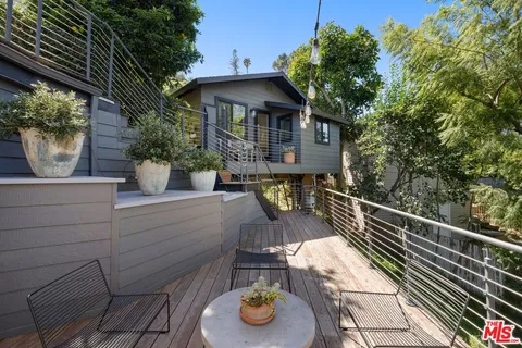 $2,095,000 | 3736 Berry Drive, Studio City, CA 91604