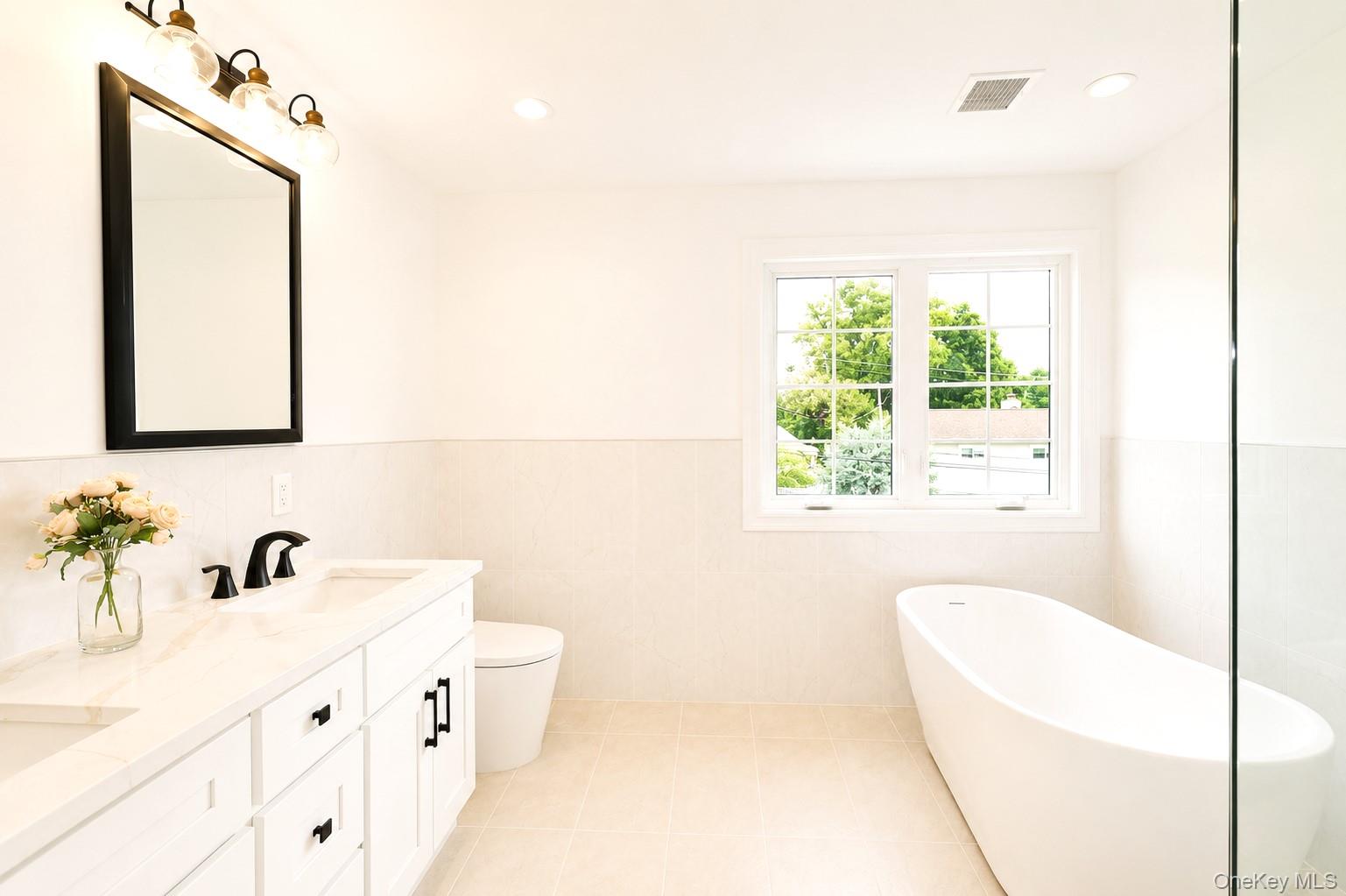 9 Gary Road Syosset, NY 11791 - Photo 17 of 22 Gallery Image 17
