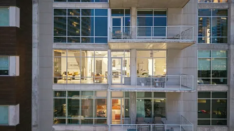 $825,000 | 800 West 5th Street, Unit 703, Austin, TX 78703
