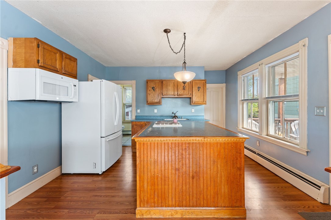 38 Emerson Street Woonsocket, RI 02895 - Photo 4 of 39 Gallery Image 4