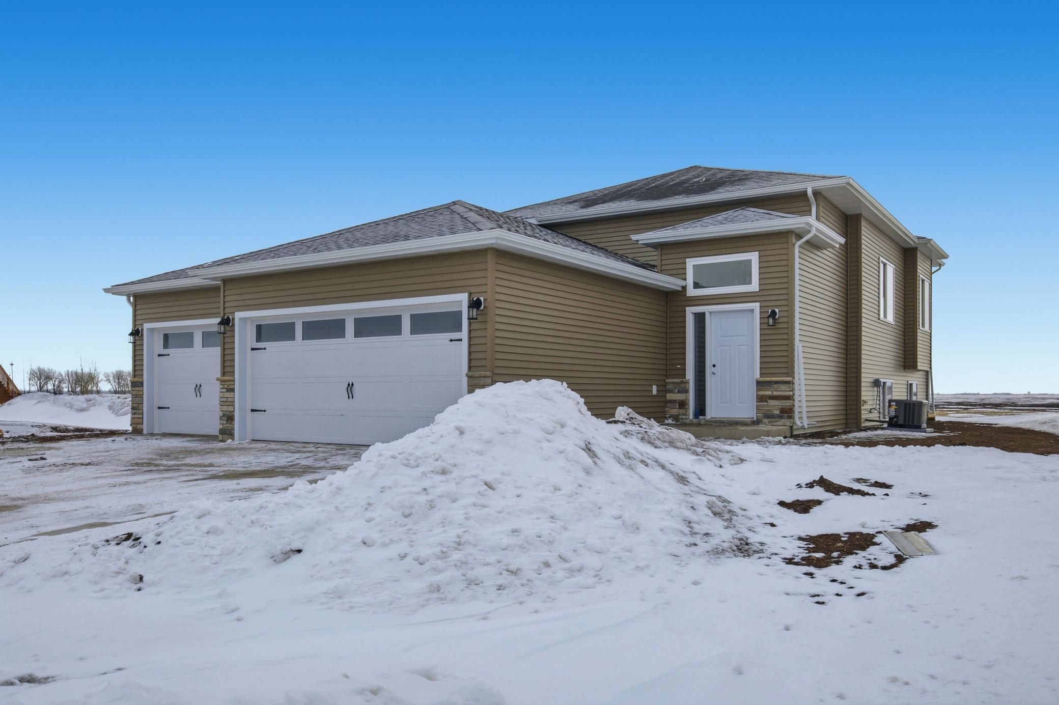 114 18th Street Southeast Barnesville, MN 56514 - Photo 3 of 37