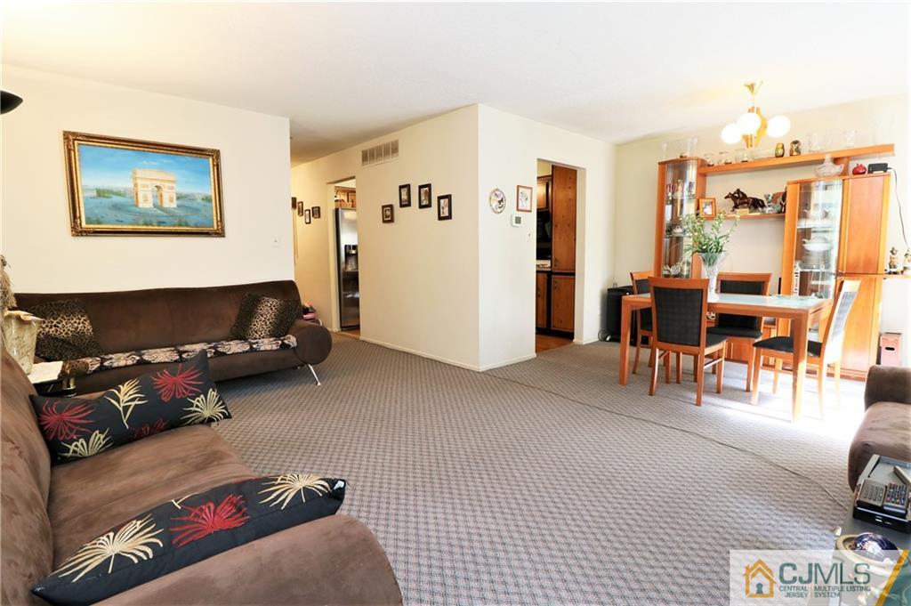 2 Pheasant Run Edison, NJ 08820 - Photo 7 of 25 Gallery Image 7