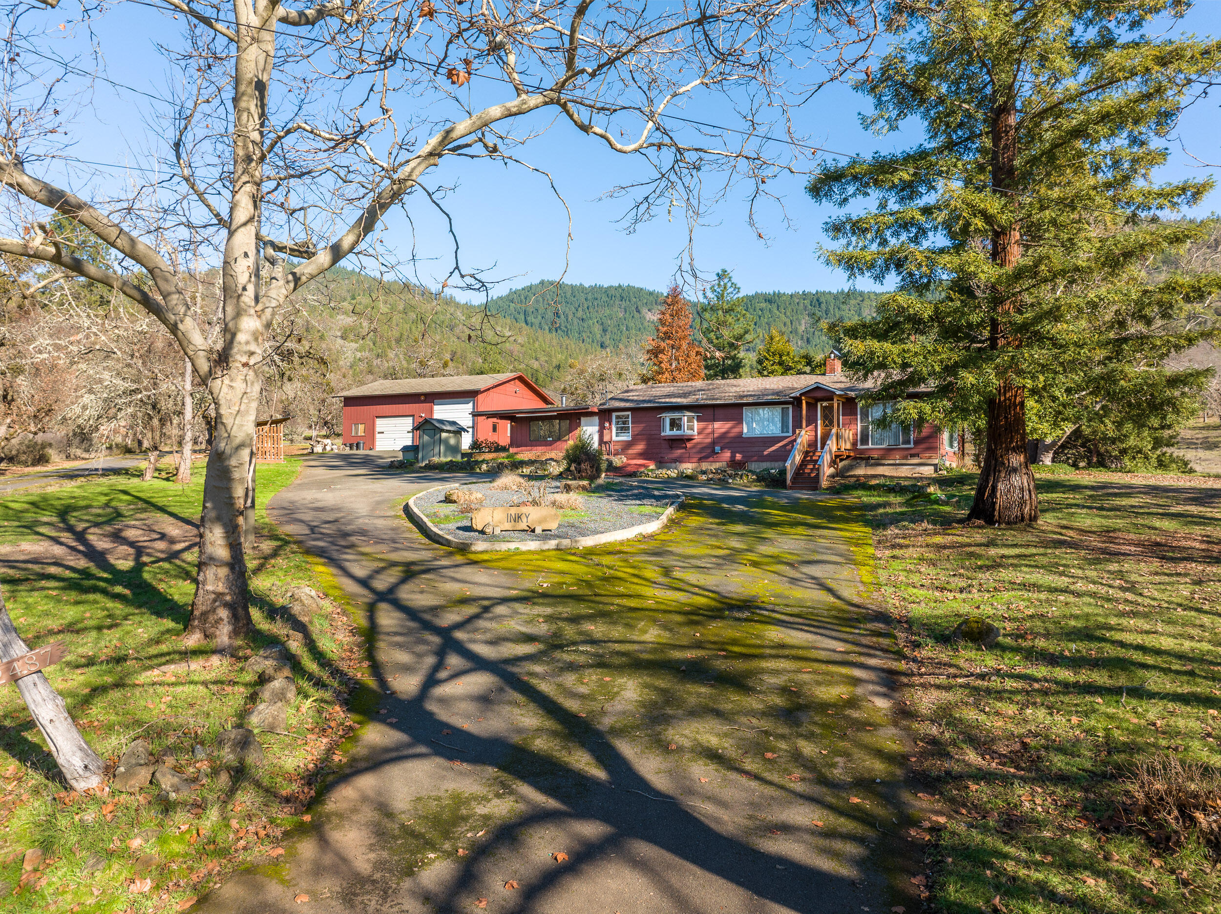 2487 Scoville Road Grants Pass, OR 97526 - Photo 1 of 46 1