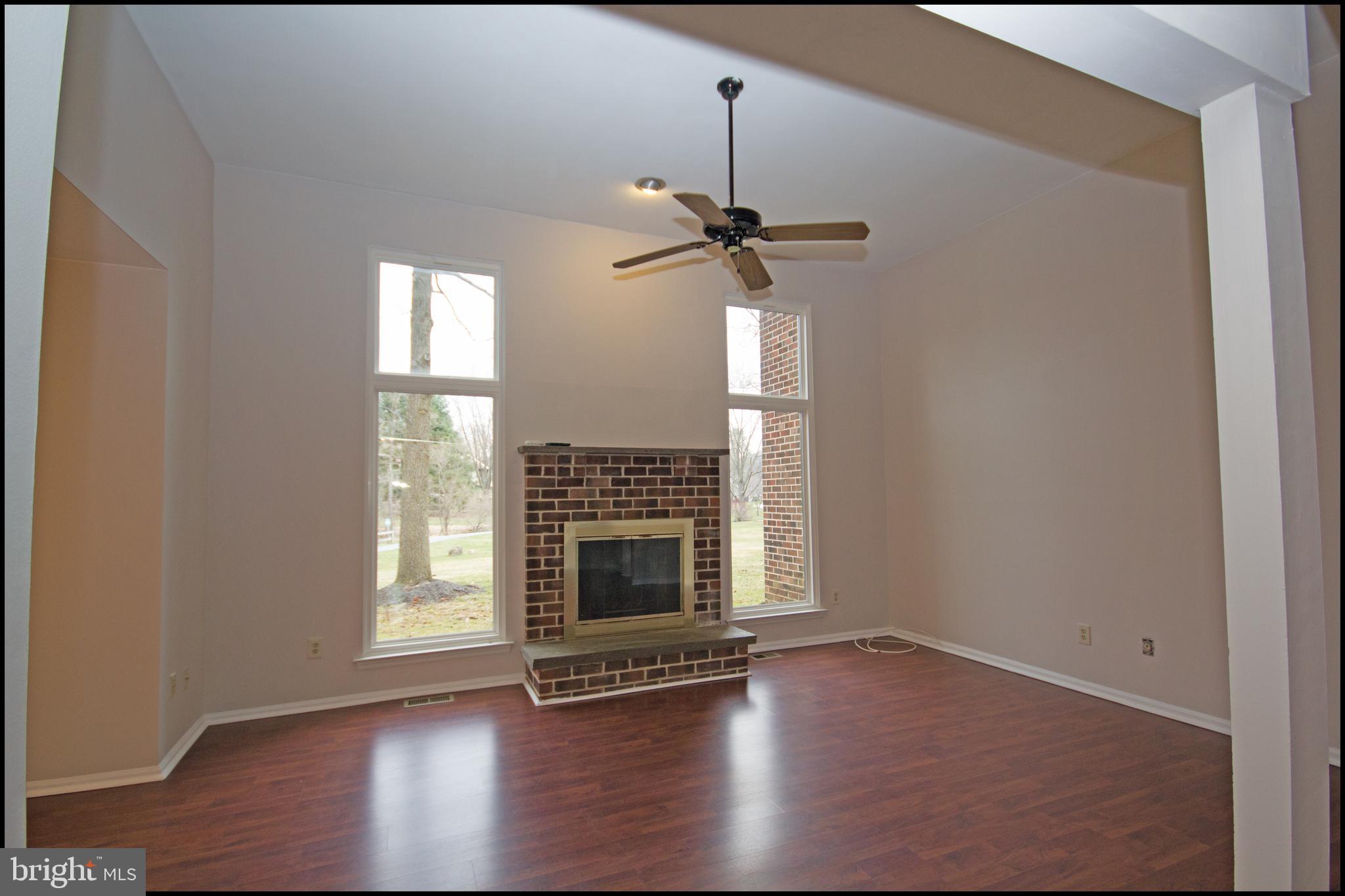 22 Knox Court Chesterbrook, PA 19087 - Photo 14 of 33 Wood burning FP