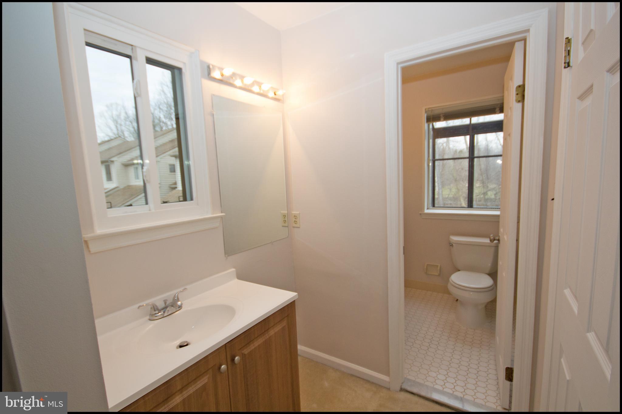 22 Knox Court Chesterbrook, PA 19087 - Photo 19 of 33 Start of the master bathroom suite