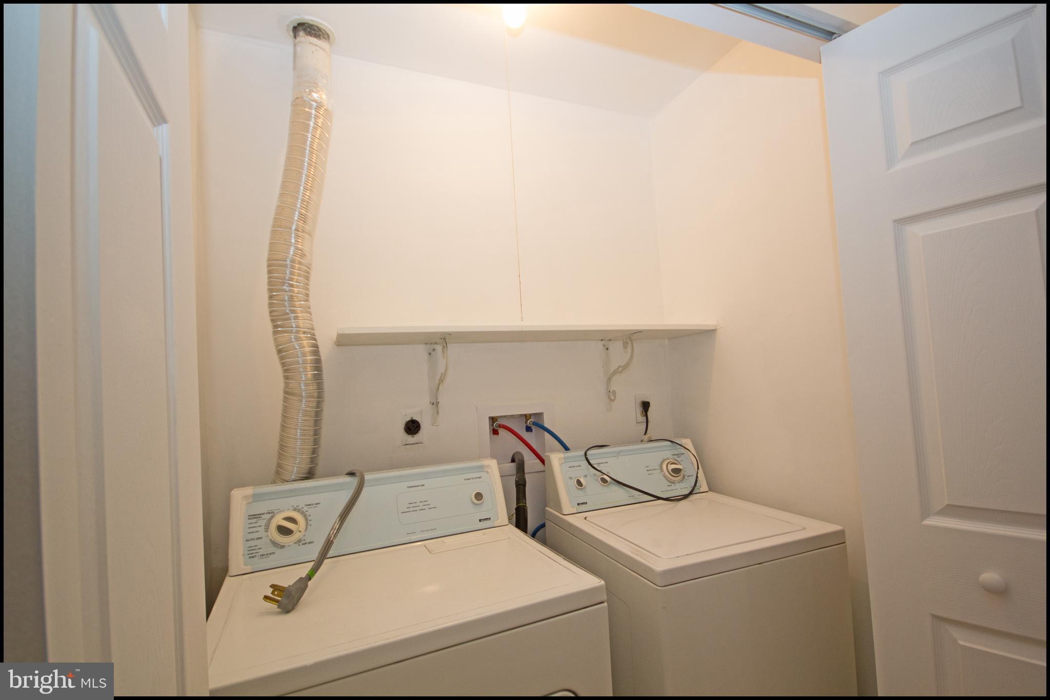 22 Knox Court Chesterbrook, PA 19087 - Photo 24 of 33 Laundry on the second floor!! YEAH!
