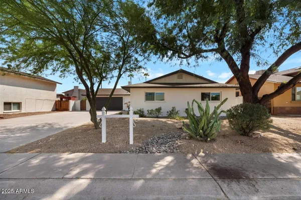 $8,000 | 8737 East Rose Lane, Scottsdale, AZ 85250