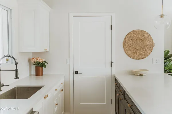 $8,000 | 8737 East Rose Lane, Scottsdale, AZ 85250