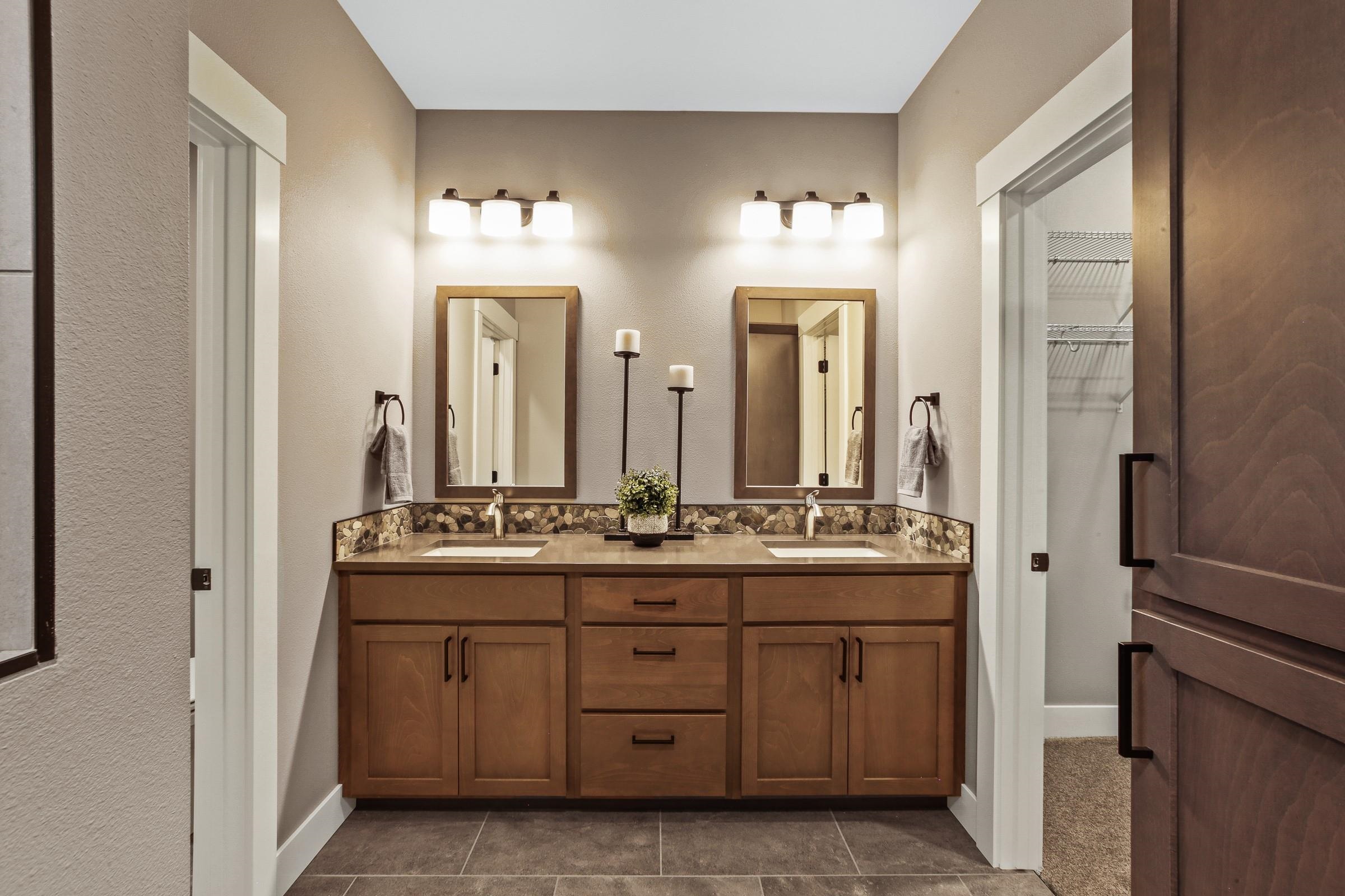 1006 East Handy Road Colbert, WA 99005 - Photo 11 of 20