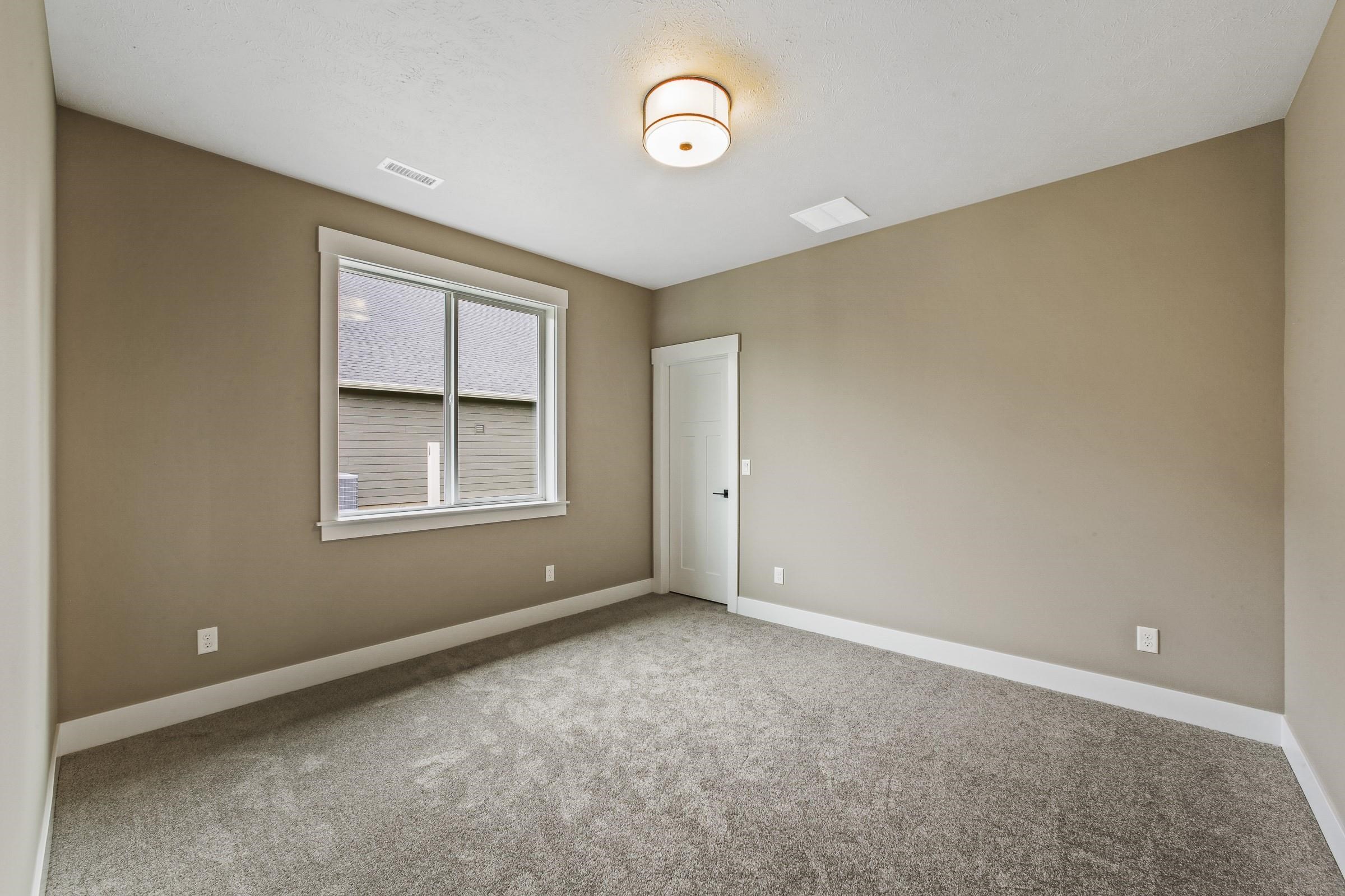 1006 East Handy Road Colbert, WA 99005 - Photo 16 of 20