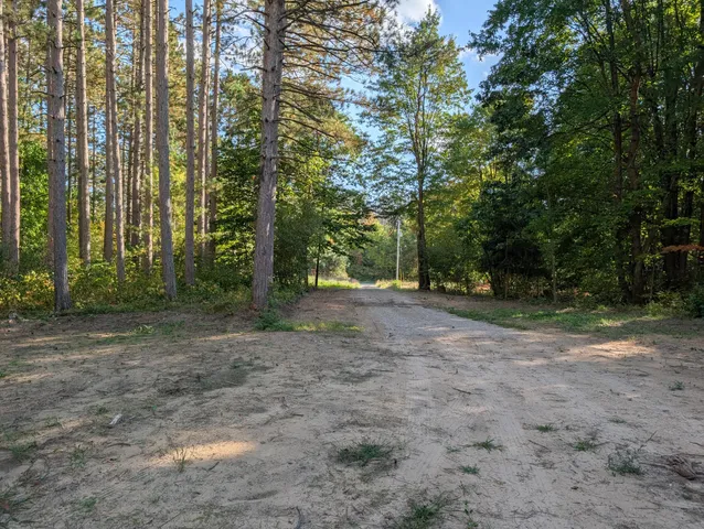 $84,900 | 6698 Skeels Road, Holton, MI 49425