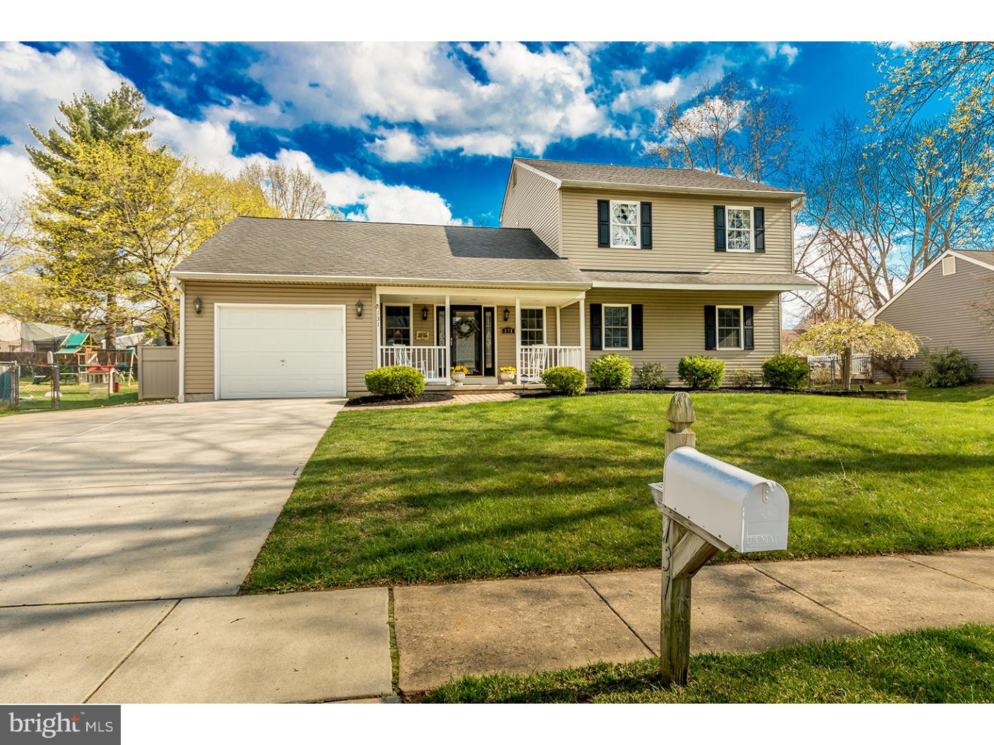 131 Red Stone Ridge Delran, NJ 08075 - Photo 1 of 25