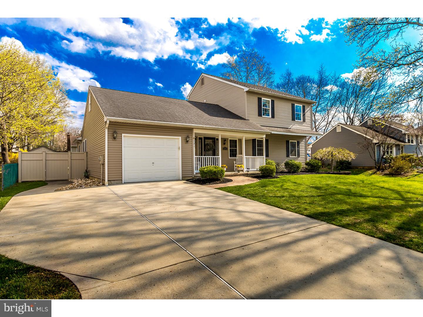 131 Red Stone Ridge Delran, NJ 08075 - Photo 3 of 25