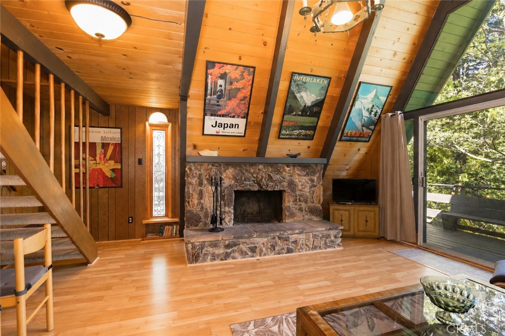 271 Fremont Road Lake Arrowhead, CA 92352 - Photo 6 of 34
