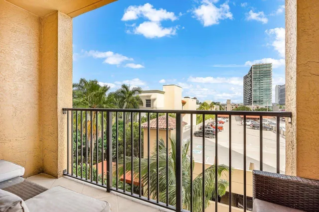 $450,000 | 651 Okeechobee Boulevard, Unit 410, West Palm Beach, FL 33401