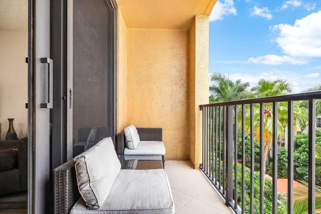 $450,000 | 651 Okeechobee Boulevard, Unit 410, West Palm Beach, FL 33401