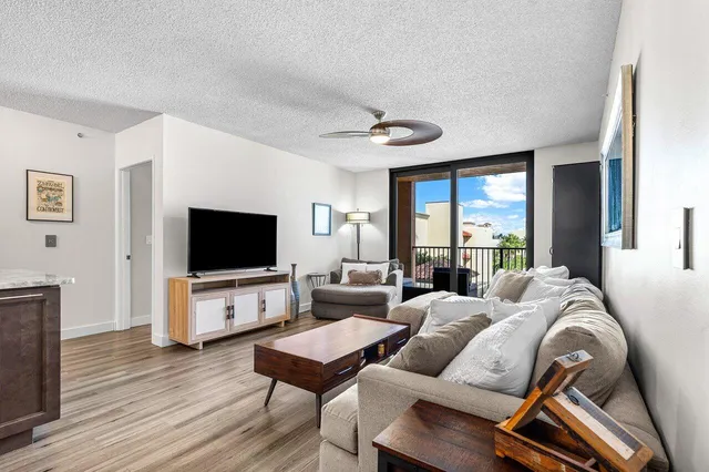 $450,000 | 651 Okeechobee Boulevard, Unit 410, West Palm Beach, FL 33401