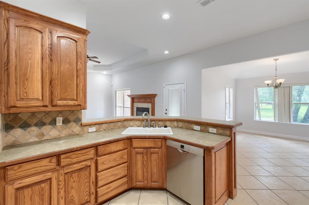 152 Howard Newby Lane Springtown, TX 76082 - Photo 14 of 28