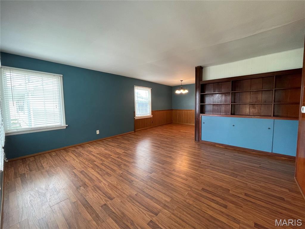 4140 Tesson Street St. Louis, MO 63123 - Photo 3 of 27