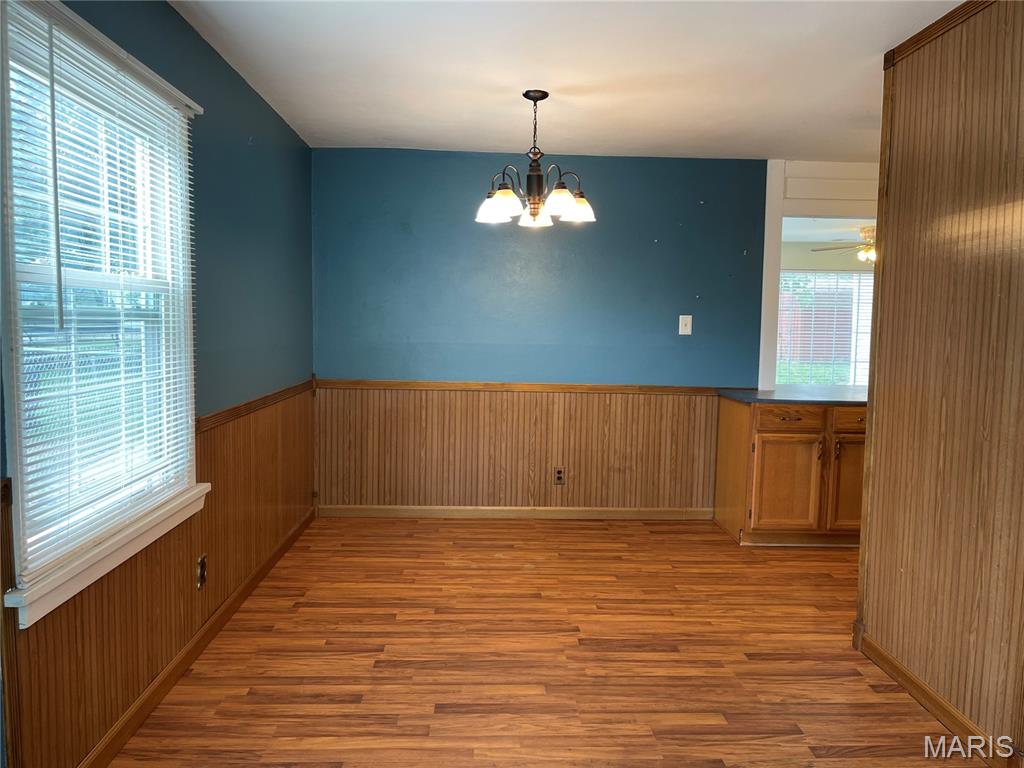 4140 Tesson Street St. Louis, MO 63123 - Photo 5 of 27