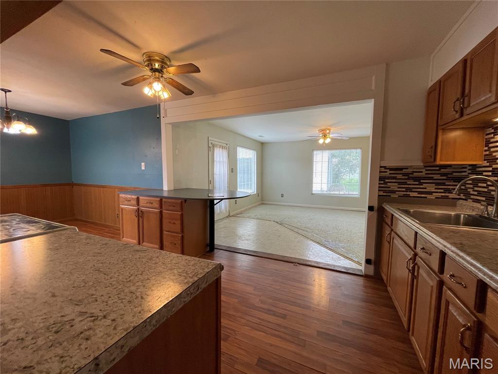 4140 Tesson Street St. Louis, MO 63123 - Photo 10 of 27