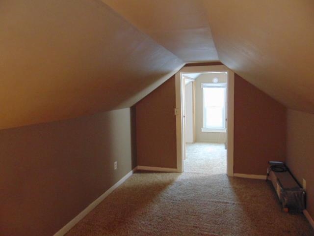511 North Ithaca Street Ithaca, MI 48847 - Photo 38 of 47 1896259-37.JPG