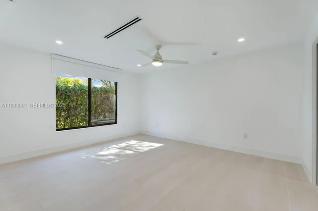 $4,000 | 11256 Southwest 90th Lane, Unit 11256, Miami, FL 33176