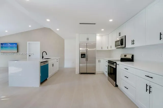 $4,000 | 11256 Southwest 90th Lane, Unit 11256, Miami, FL 33176