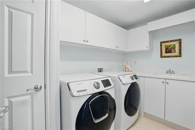 $899,900 | 2728 Tiburon Boulevard East, Unit A104, Naples, FL 34109