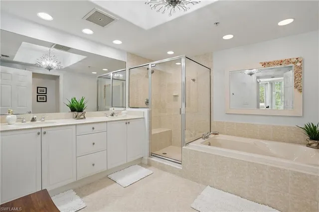 $899,900 | 2728 Tiburon Boulevard East, Unit A104, Naples, FL 34109