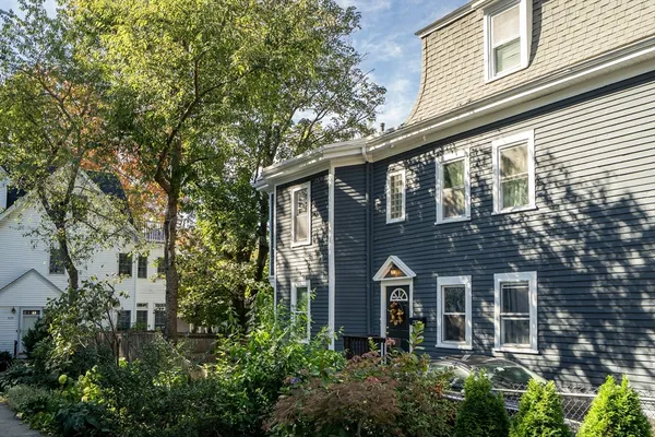 $805,000 | 631 Chestnut Hill Avenue, Unit 631, Brookline, MA 02445