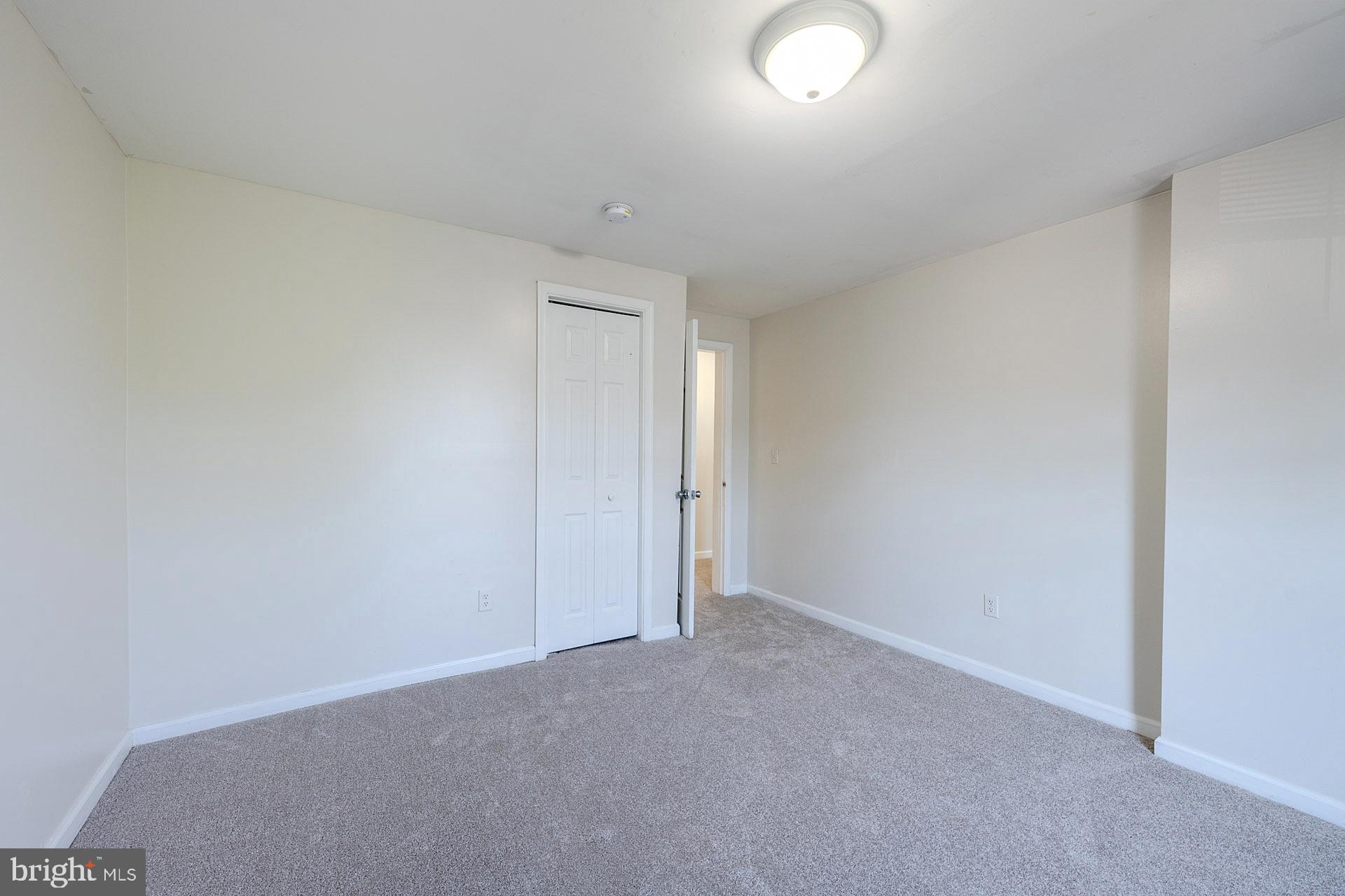 1037 1/2 Spruce Street Hagerstown, MD 21740 - Photo 13 of 39 Unit 1037