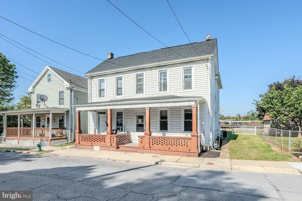 $299,900 | 1037 1/2 Spruce Street, Hagerstown, MD 21740